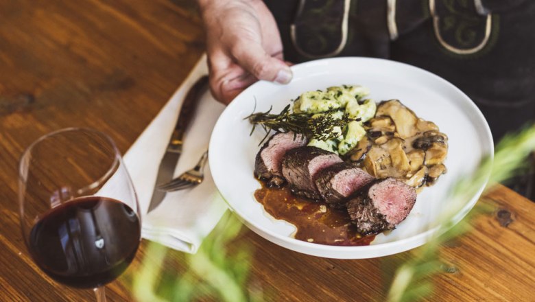 Hirschfilet und Spätzle, © Niederösterreich Werbung/David Schreiber