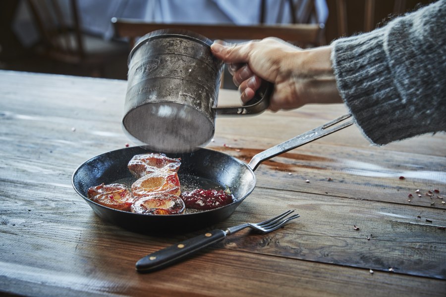 Karamellisierte Apfelringe mit Preiselbeermarmelade, © Niederösterreich Werbung/Andreas Hofer