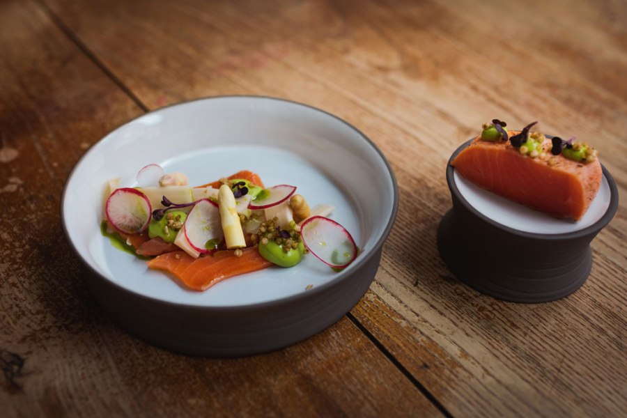 Lachs, Radieschen, Spargel, © Niederösterreich Werbung/Daniela Führer