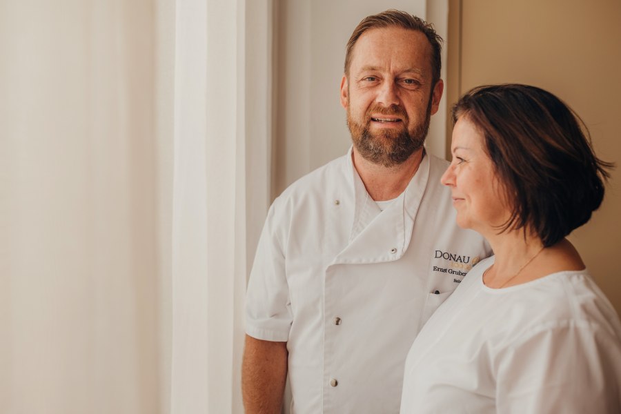 Wirt und Chefkoch Ernst Gruber, Wirtin Karin Rosenberger, © Niederösterreich Werbung/Daniela Führer